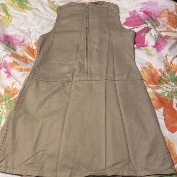 Girl’s GENUINE School Uniform Jumper, Tan, size 10, 2 pockets, Pleated - Picture 6 of 7